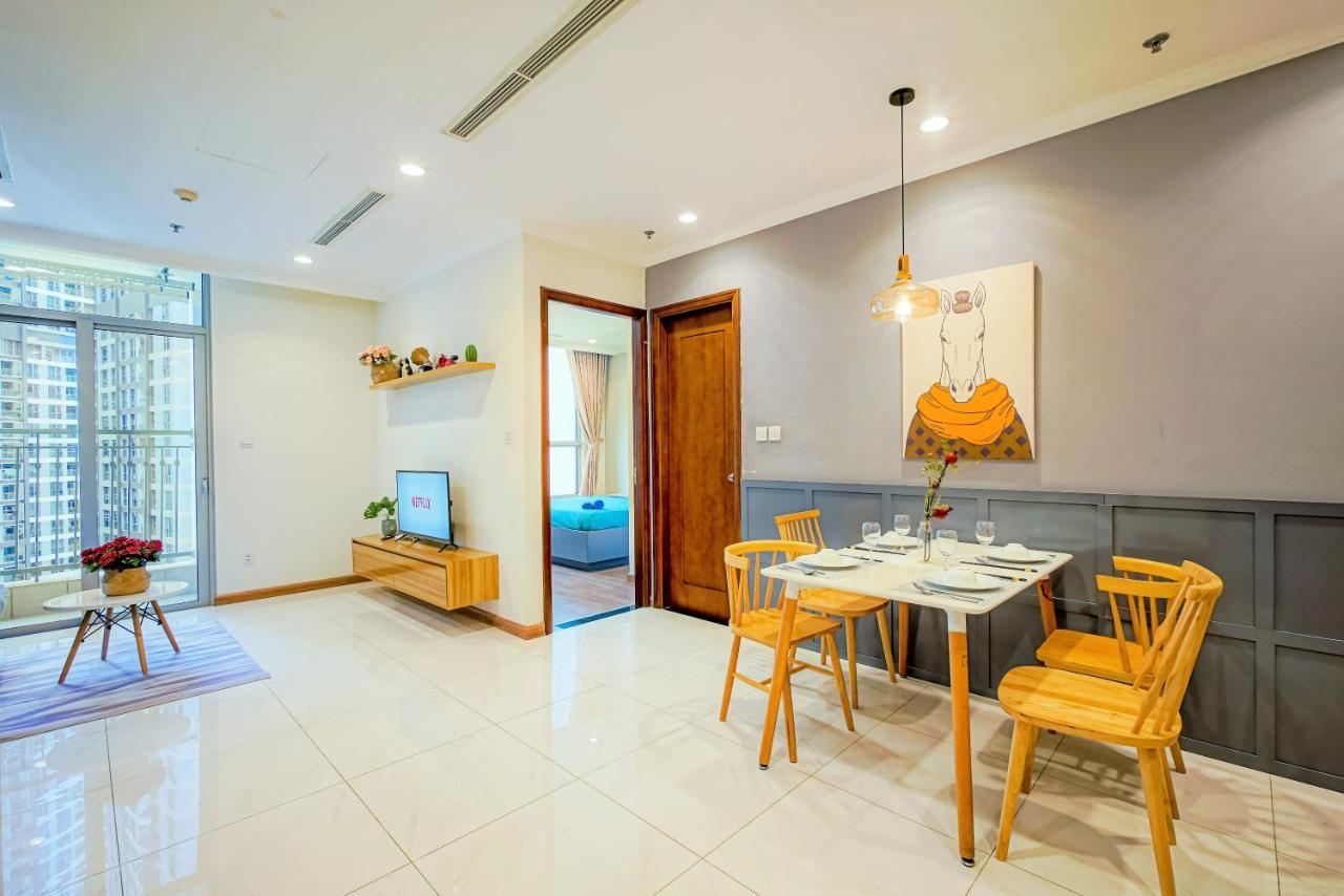 Central Apartments - Vinhomes Central Park, Landmark 81 Area & Ice Skating Rink Hô Chi Minh-Ville Extérieur photo