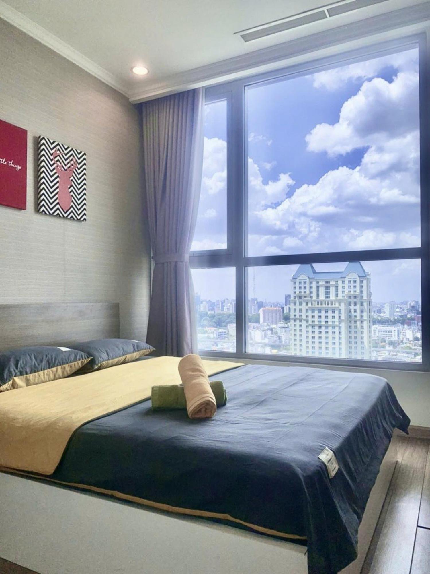 Central Apartments - Vinhomes Central Park, Landmark 81 Area & Ice Skating Rink Hô Chi Minh-Ville Extérieur photo