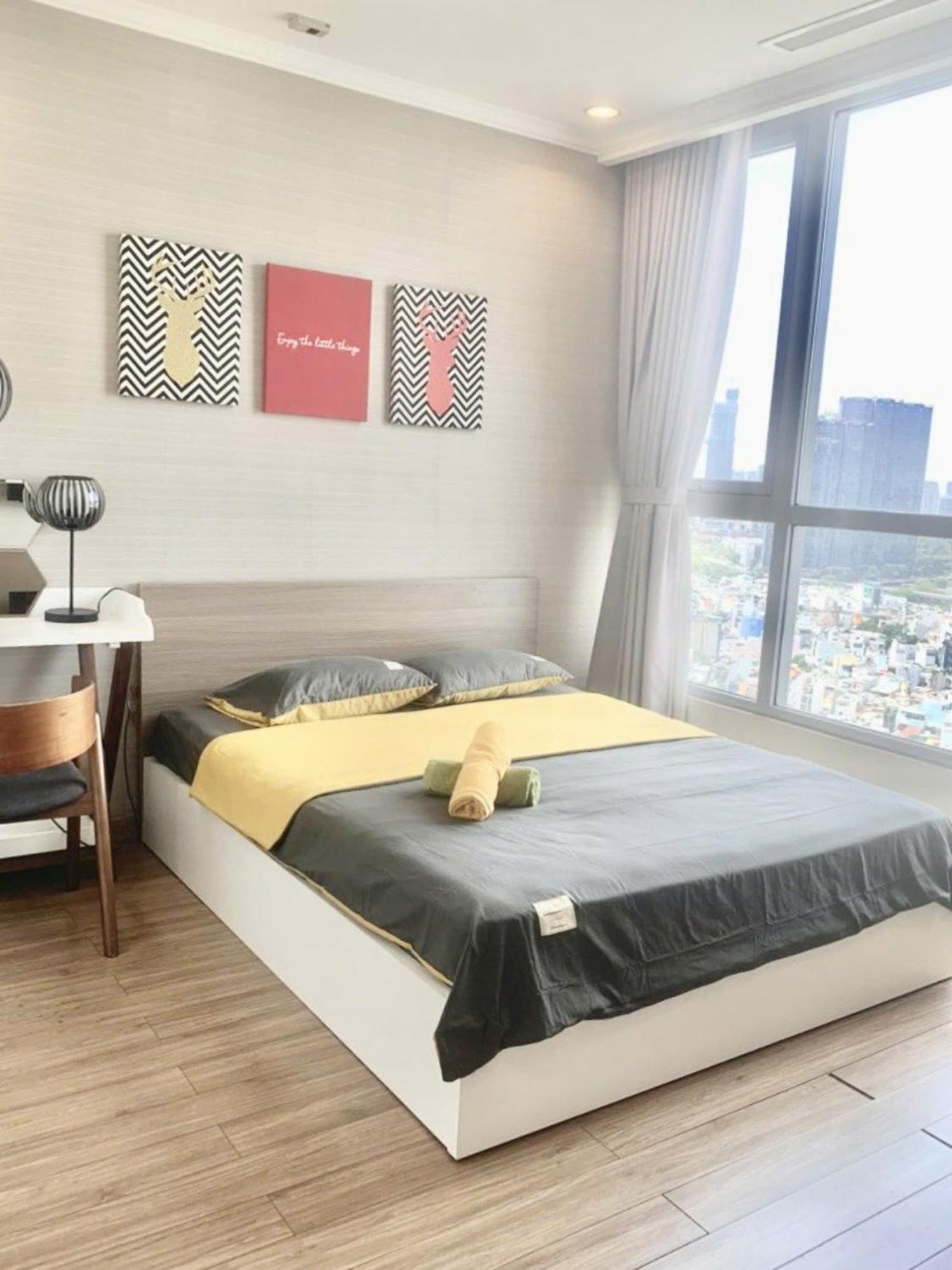 Central Apartments - Vinhomes Central Park, Landmark 81 Area & Ice Skating Rink Hô Chi Minh-Ville Extérieur photo